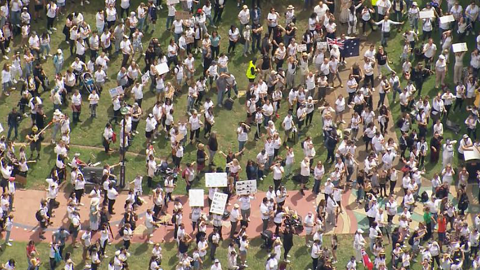 全澳多地再次爆发游行示威！数百抗议者齐聚西悉尼，反对强制接种（组图） - 4