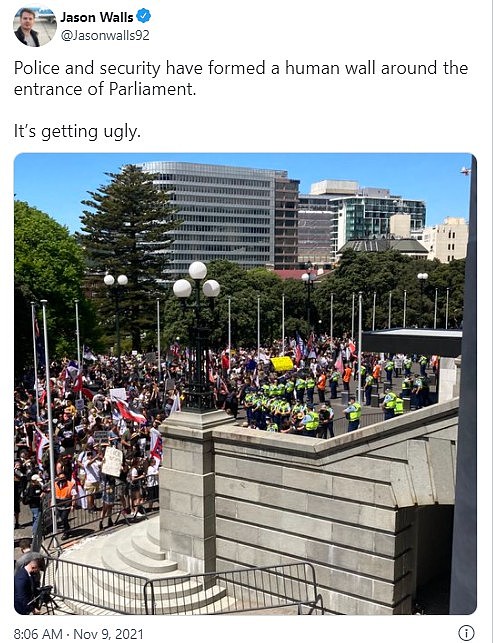 新西兰爆发大规模反封锁游行，抗议者欲突破国会大门，要求政府撤销疫情限制（组图） - 3