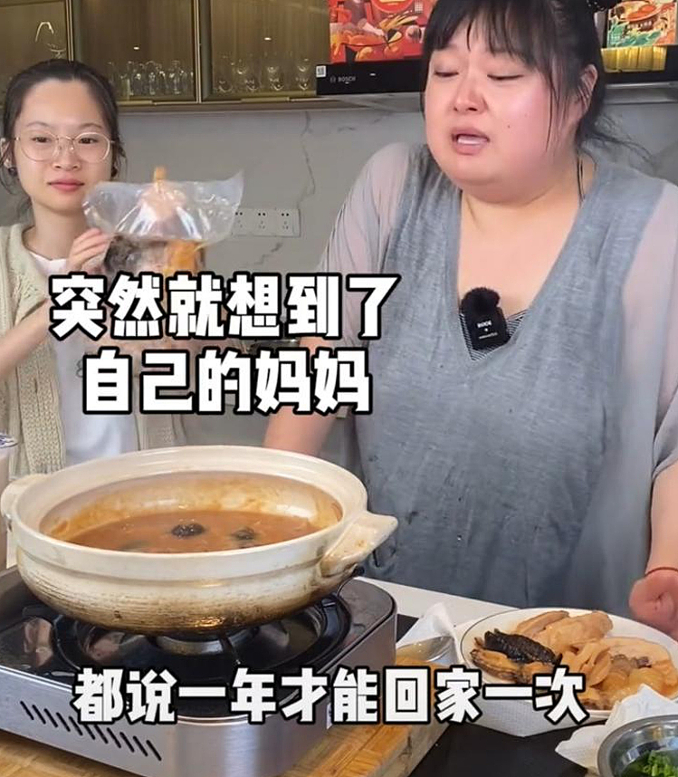 TVB女星陈嘉佳内地做直播，太想家崩溃大哭，助理冷漠行为惹众怒