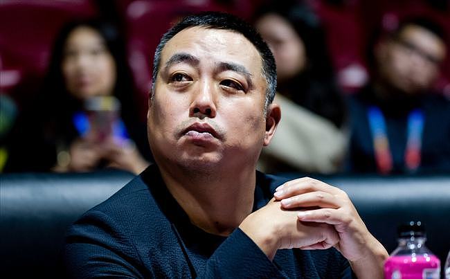 刘国梁当选国际乒联副主席，大合影站C位，一人身兼三职（图） - 5