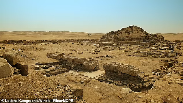 50年来埃及最重大考古发现：沙漠惊现4400年前太阳神庙
