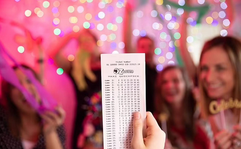 是你吗？澳Oz Lotto开奖，两人平分$3000万，中奖数字揭晓，速自查！（组图） - 2