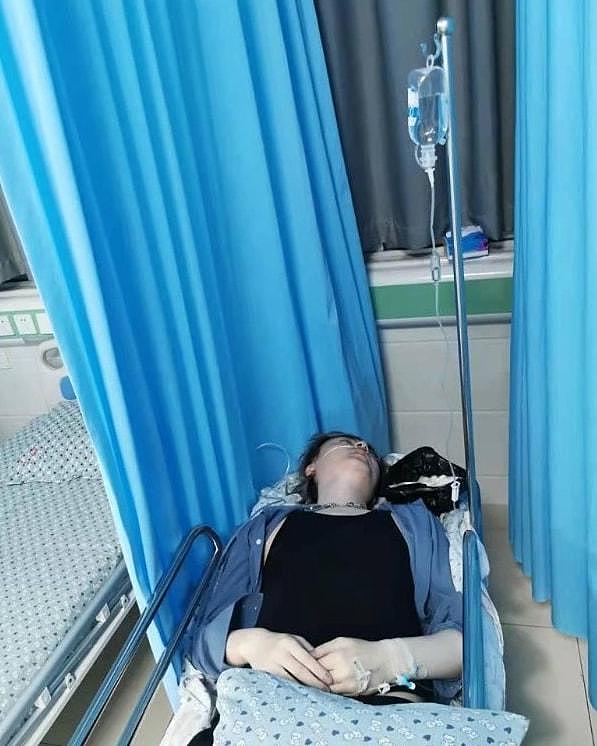 致命打击！香港知名男歌手被确诊声带弯曲，暂无药物及手术可治疗（组图） - 2