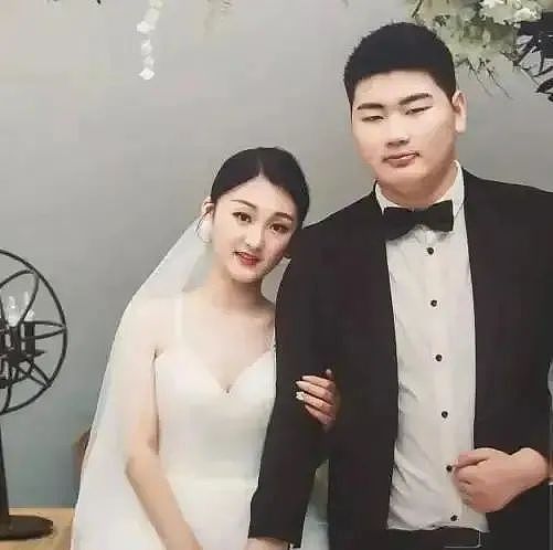 大衣哥朱之文儿媳闹离婚，原因曝光：2个人的床，怎么能睡6个人！（组图） - 31