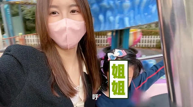 越来越甜！张子萱携俩女儿为陈赫庆生，手写贺卡获老公比心示爱