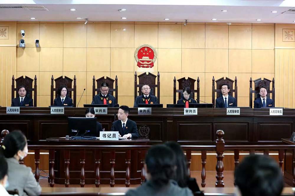 江歌母亲诉刘鑫案将宣判，律师：相信能得到各方都信服的结果（视频/图） - 1