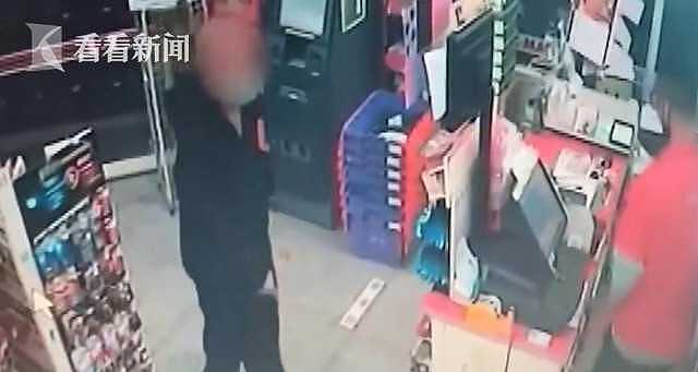 台湾男子为吃免费餐“佛系”打劫超市求被抓