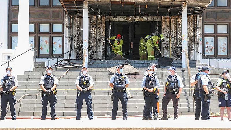 堪培拉旧国会大厦火灾后续：当局成立专案组调查，已确认多名嫌疑人（组图） - 3