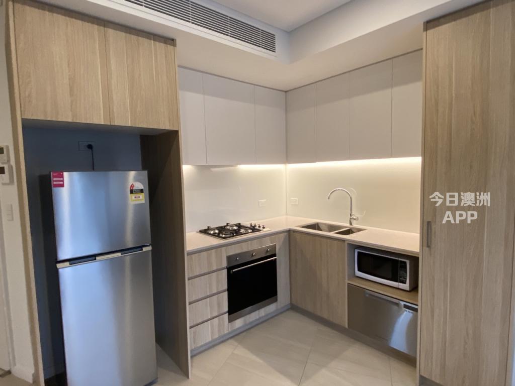 今日悉尼Wolli Creek 特价好房 近车站 两房两卫570包家具 平层 特殊户型 Wolli Creek 特价好房 近车站 两房两卫570包家具 平层 特殊户型