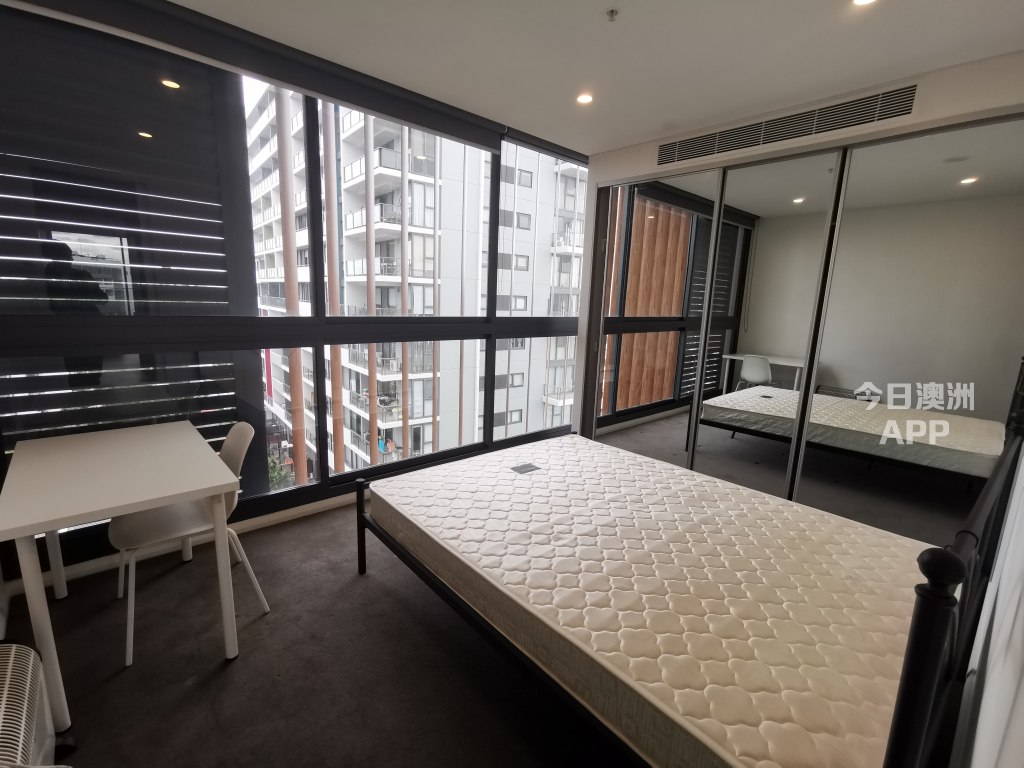 今日悉尼Wolli Creek 复式两房两卫招租 超大面积采光好 640包家具 Wolli Creek 复式两房两卫招租 超大面积采光好 640包家具