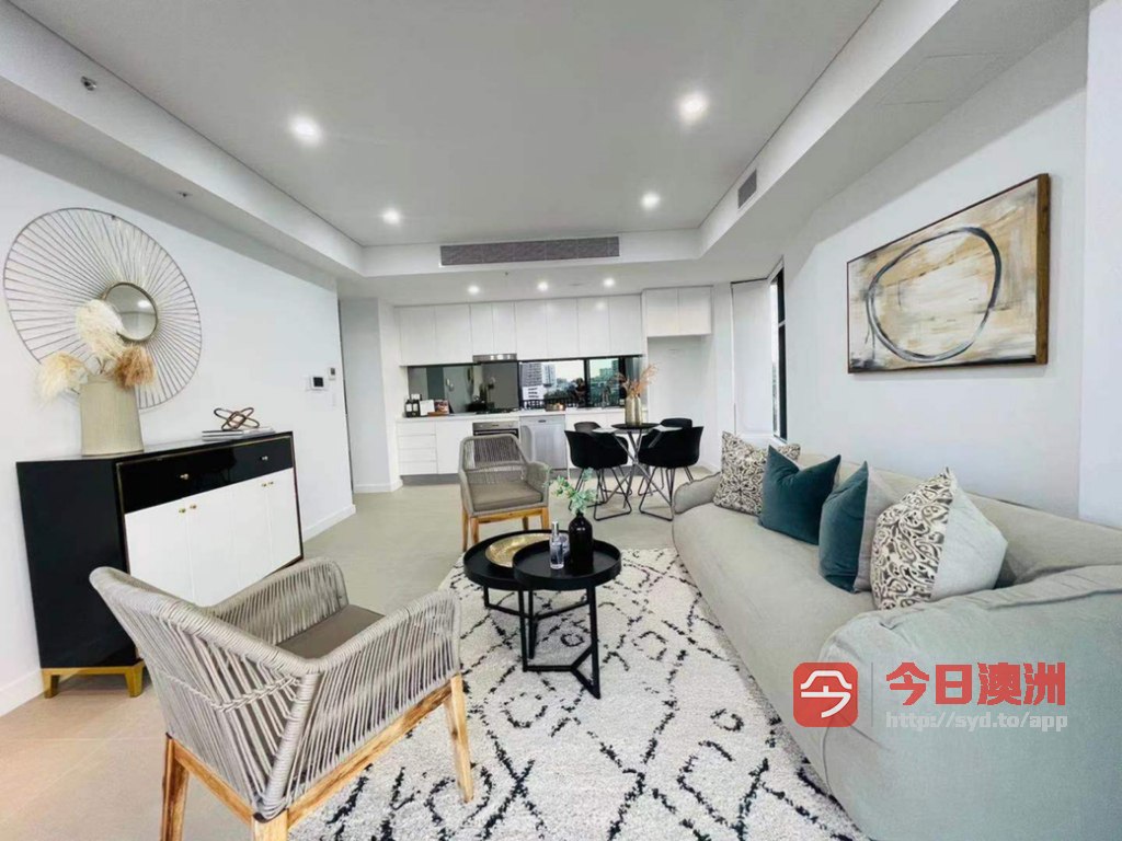 今日悉尼Rosebery fully furnished 两房两卫一车位公寓招租 Rosebery fully furnished 两房两卫一车位公寓招租