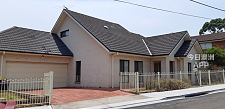 Hurstville  近新双层大House单间 240一周 近westfield 包家具