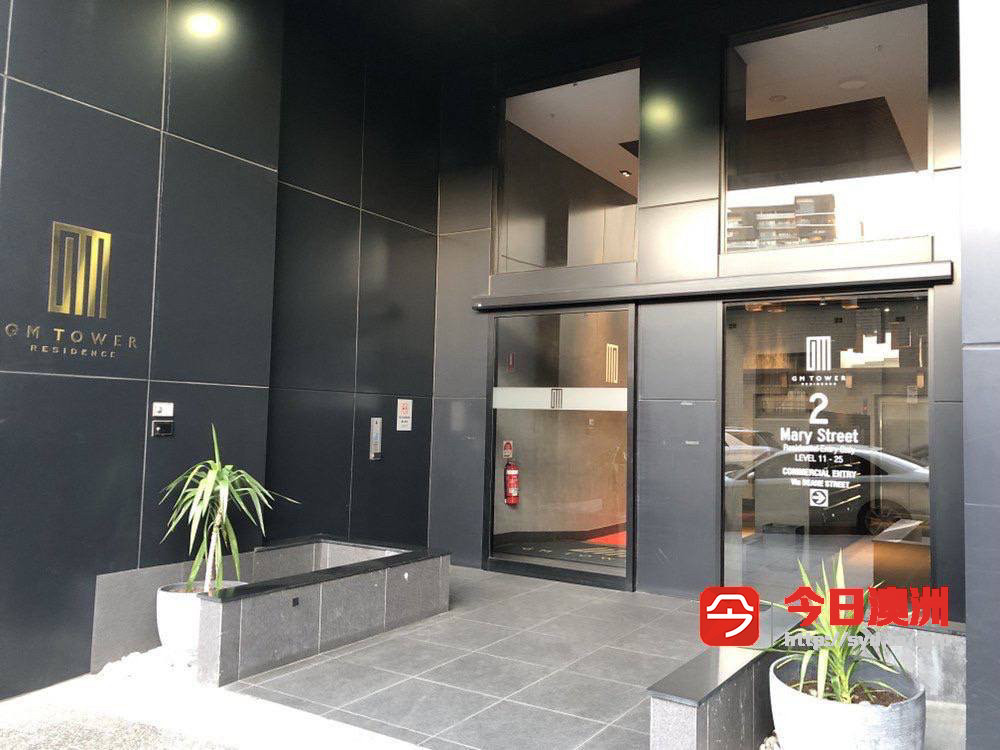今日黄金海岸Burwood GMTower 高层全景公寓一房一厅一车位包家具出租 Burwood GMTower 高层全景公寓一房一厅一车位包家具出租