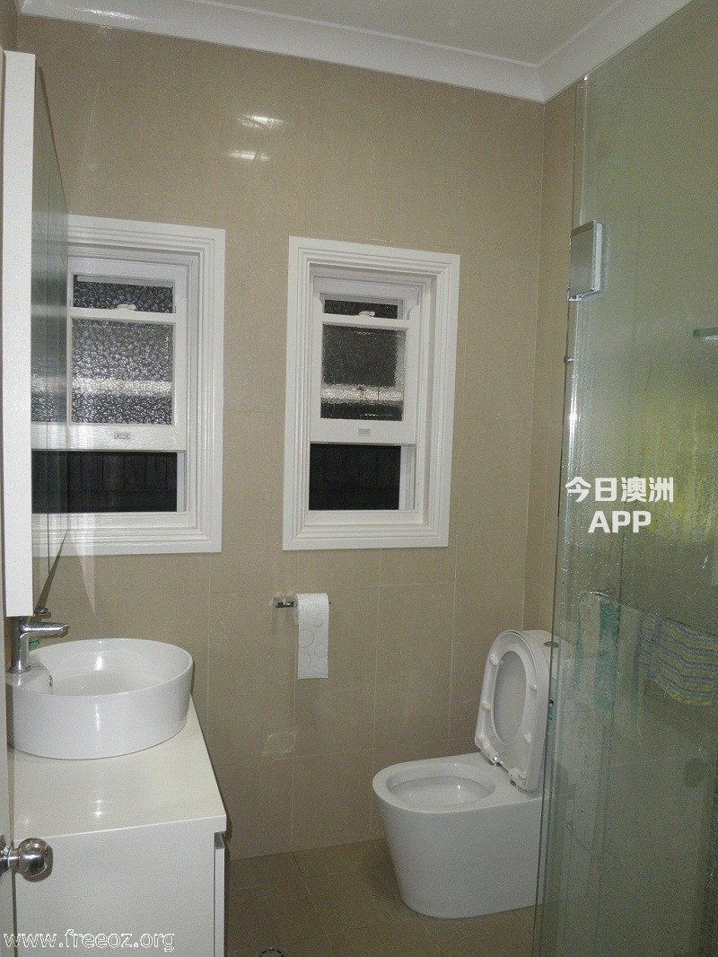 今日悉尼Beverly Hills 静街双砖3房2厅大house 180 Beverly Hills 静街双砖3房2厅大house 180