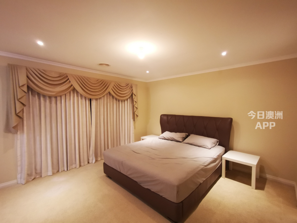 今日墨尔本Bundoora 61站豪华house 豪华主卧1250 Latrobe超市电车站10分钟 Bundoora 61站豪华house 豪华主卧1250 Latrobe超市电车站10分钟