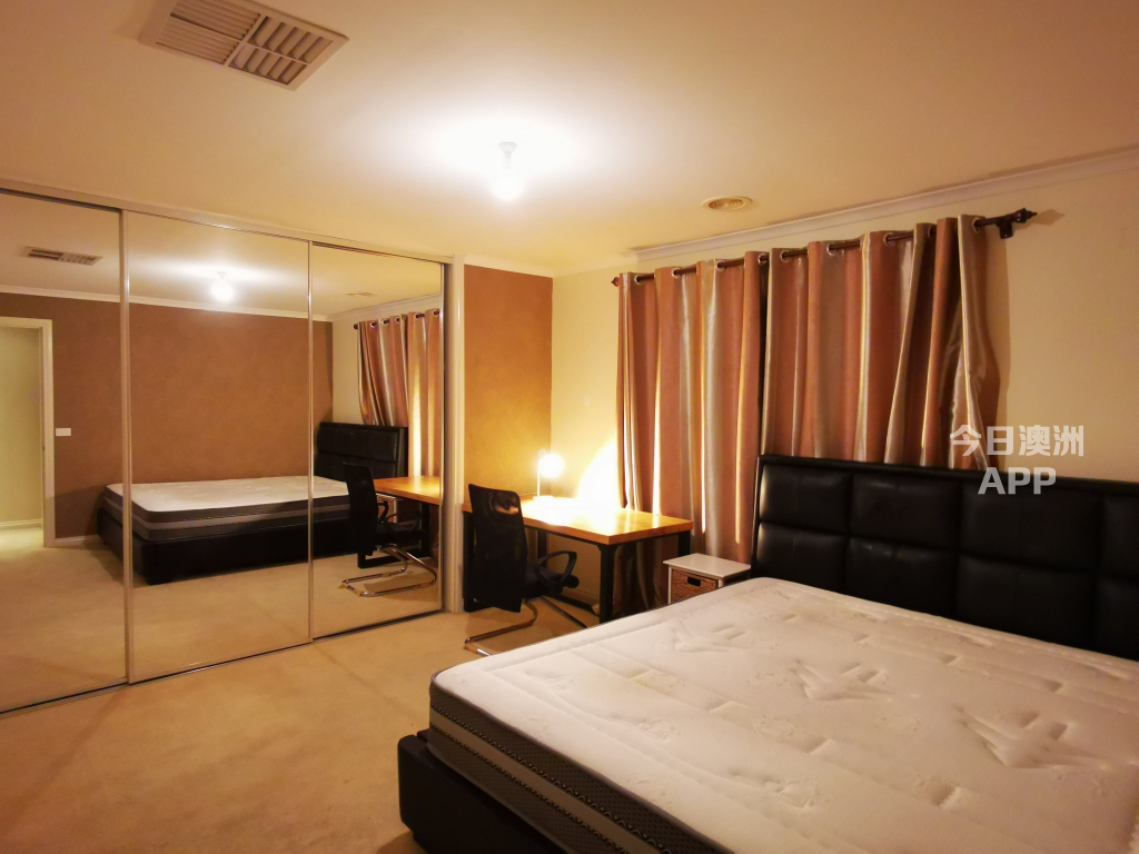 今日墨尔本Bundoora 61站豪华house 豪华主卧1250 Latrobe超市电车站10分钟 Bundoora 61站豪华house 豪华主卧1250 Latrobe超市电车站10分钟