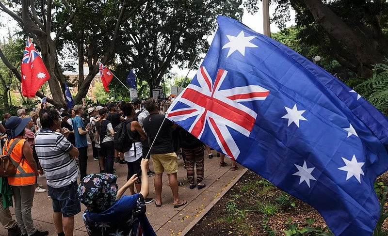 悉尼爆发反疫苗游行，数百抗议者反对儿童接种新冠疫苗（组图） - 8
