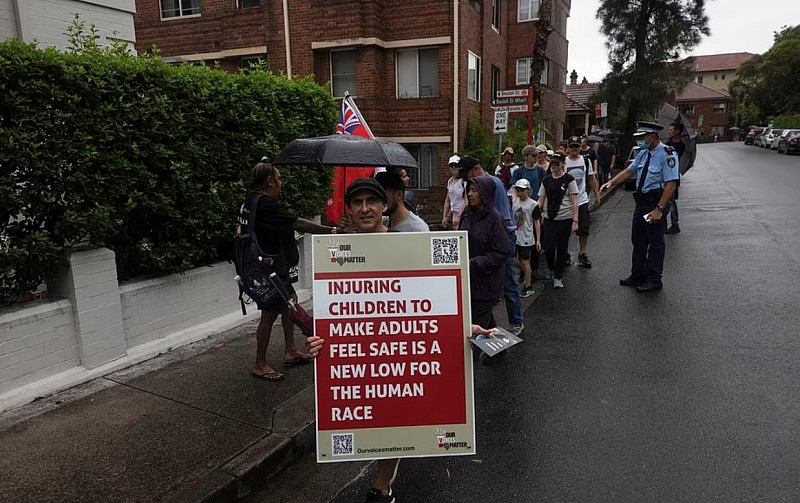 悉尼爆发反疫苗游行，数百抗议者反对儿童接种新冠疫苗（组图） - 11