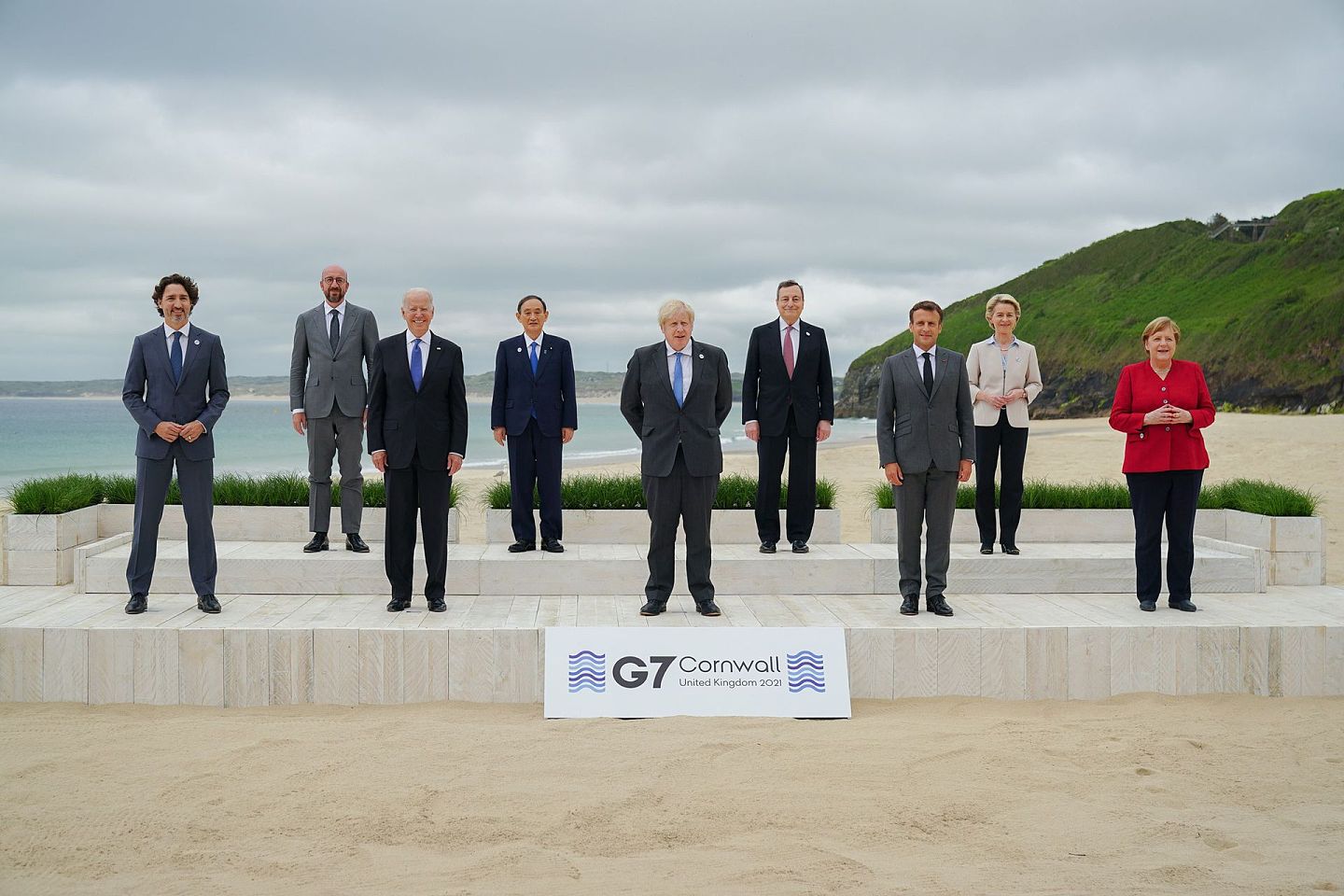 G7领袖共同提出抗衡中国“一带一路”的全球基础建设计画，针对中国人权、新疆与香港问题提出关切，乃至强调“维持印太地区自由开放的重要性，台海和平稳定的重要性，反对东海南海现状被片面性的改变”。（Facebook@Joe Biden）