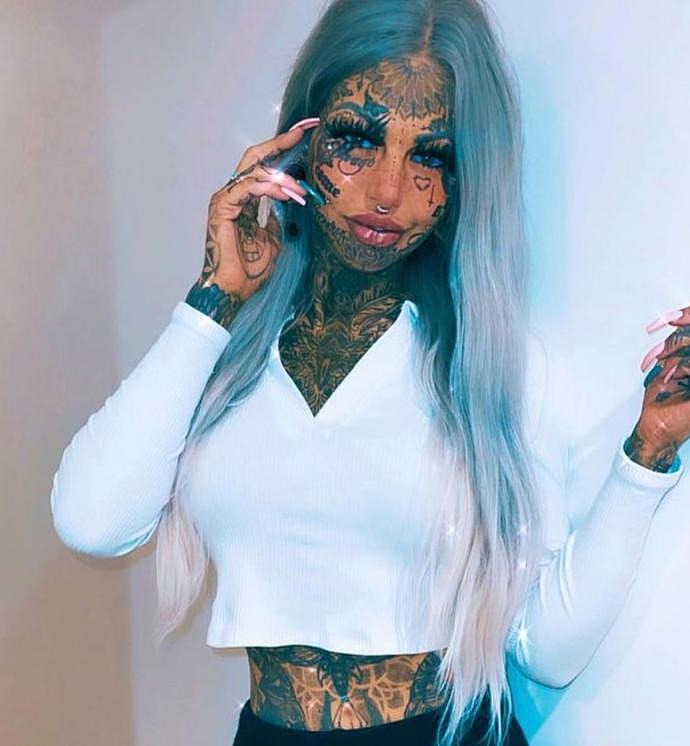昆士兰26岁模特纹身上瘾，眼球上也有，担心找不到工作却成“网红”（组图） - 4