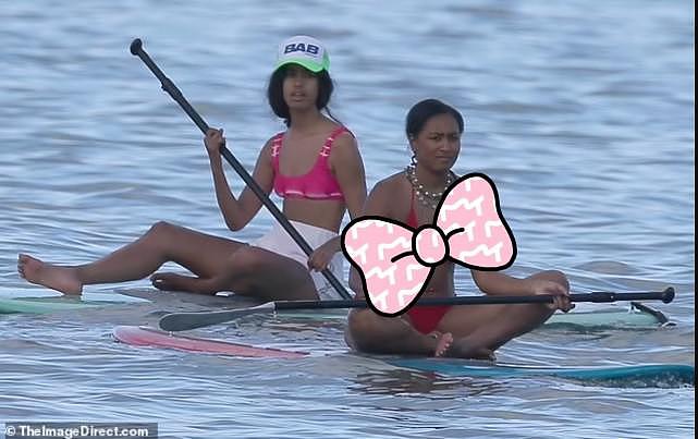 奥巴马夫人58岁生日罕见素颜，似普通非裔阿姨，两闺女穿泳装泛舟（组图） - 5