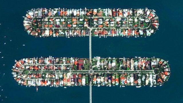 美国弗罗里达迈阿密的棕榈岛（Palm Island）和芙蓉岛（Hibiscus Island）卫星鸟瞰图