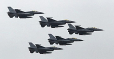 美设法向台湾加速交付F16新战机（图）