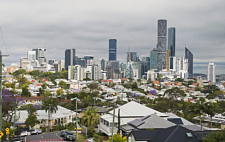 过去七个月内，澳大利亚有超过300个城区的房价突破百万大关