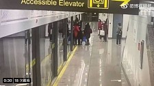 上海地铁夹死人3天才公告，中国网友怒了：前几天还被删留言（图）