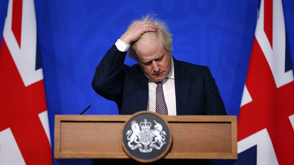 英国「派对门」报告谴责首相府领导层失败约翰逊道歉