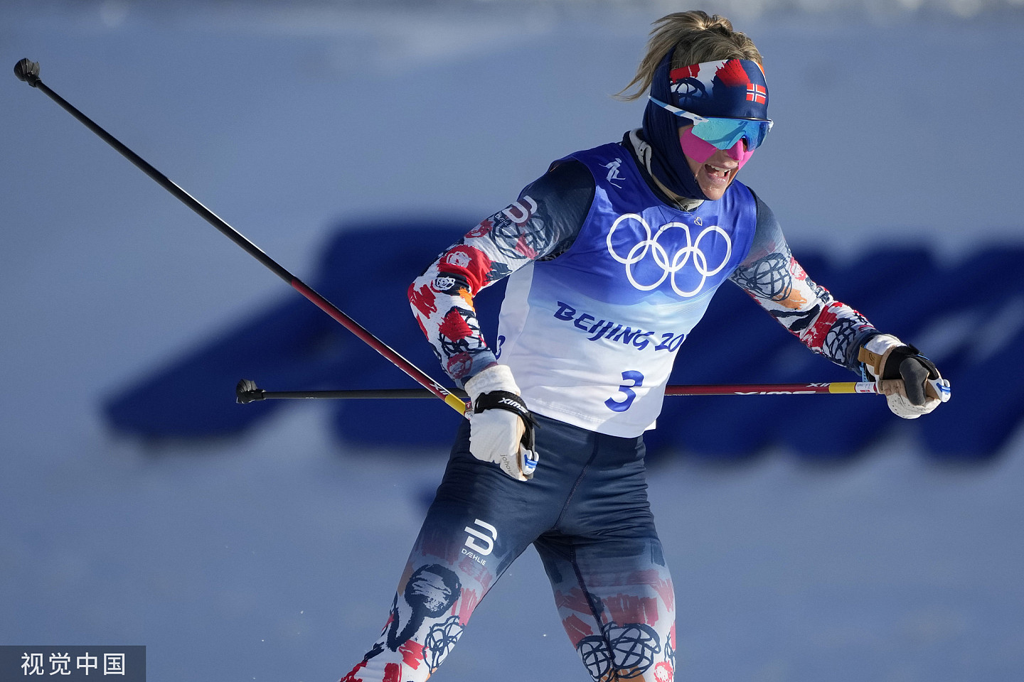 赛会首金！北京冬奥会越野滑雪女子双追逐，挪威约海于格夺冠（视频/组图） - 2