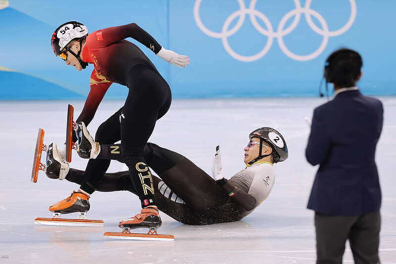 冬奥男子短道速滑1000米，中国选手包揽金银（图） - 4