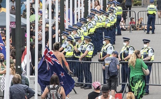 新西兰国会抗议：已逮捕120人，2名警察受伤，已向惠灵顿增派警力（组图） - 19