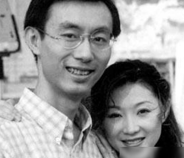 她是央视主持，二婚嫁给小自己6岁的影帝张译（图） - 4