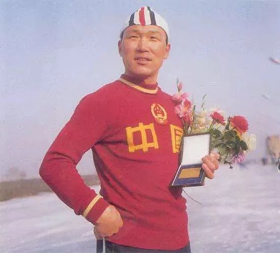 队员没见过冰刀 教练不会滑雪 中国冰雪运动从何起步（组图） - 2