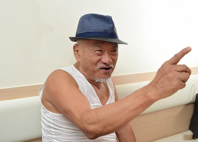77岁凌峰近况曝光，手术后隐居国外休养，自曝与家人很少联系（组图） - 7