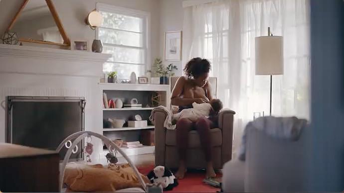 adidas女性运动内衣广告“无码”展示惹争议！官方回应：为了让每位女性找到适合自己的内衣（视频/组图） - 6
