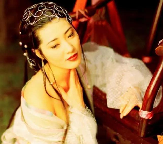 亚洲第一美胸，三级片女王杨思敏，从爆红到卖拉面，她都经历了什么（组图） - 9