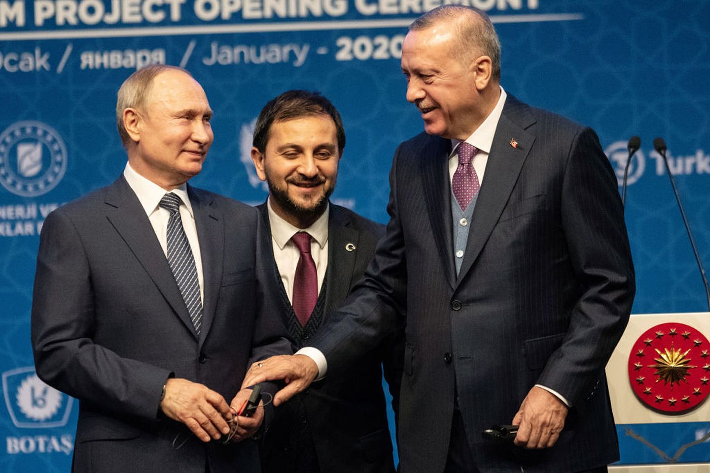 土耳其总统埃尔多安和俄罗斯总统普京2020年1月8日在土耳其伊斯坦布尔出席Turkstream天然气管道项目的开幕式。俄罗斯天然气可借此管道经土耳其输入东欧。（Getty）