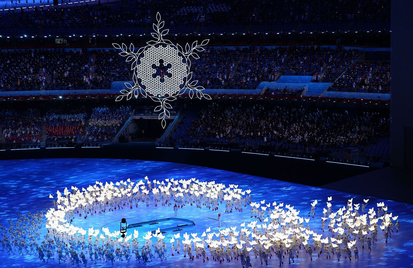 2022年2月4日，第二十四届冬季奥林匹克运动会开幕式在北京国家体育场举行。（新华社）