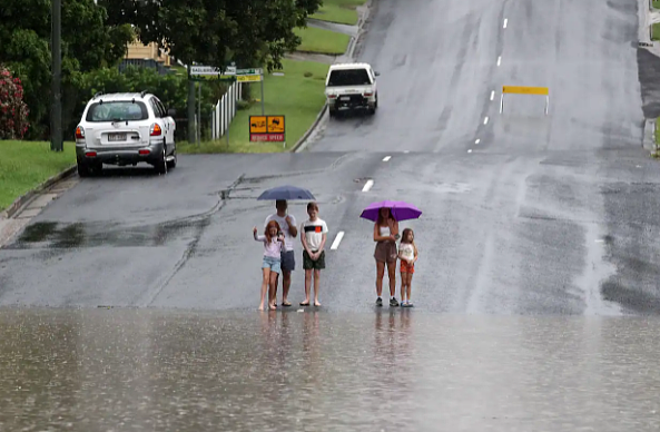 7人不幸遇难！新昆两州连日暴雨引发洪灾，布里斯班多条街道被淹，大坝泄洪（视频/组图） - 5