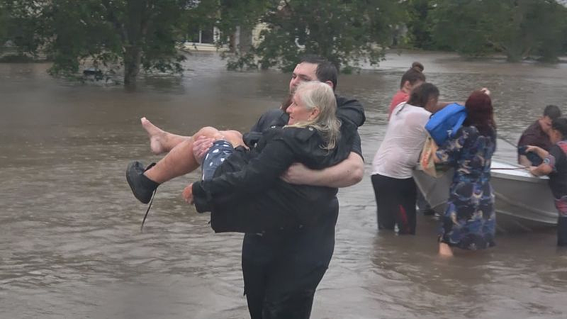 约400人下落不明！新州救援仍在继续，大悉尼等地发布强降雨预警（组图） - 5