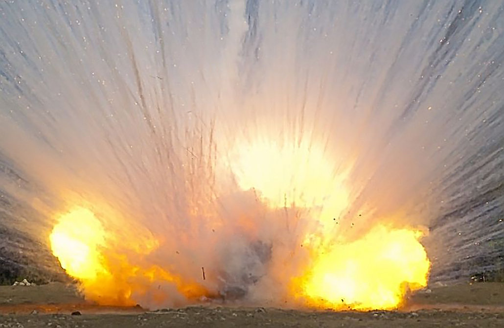 俄国防部：乌军使用磷弹！烧穿皮肉，深入骨头，白磷弹有多恐怖？（视频/组图） - 6