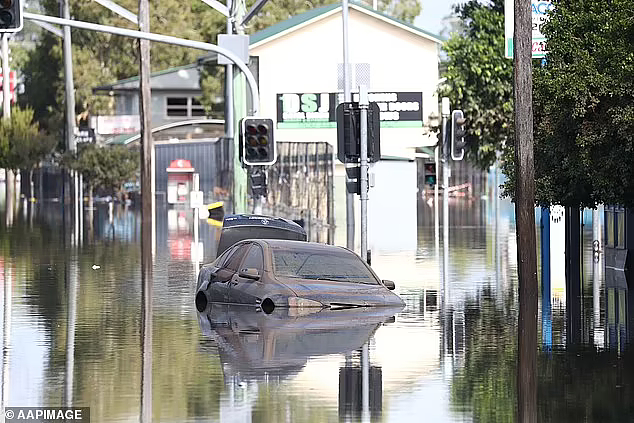 新昆两州遭遇洪灾，14.5万人申领联邦补助，已有3.5万人到账（组图） - 4