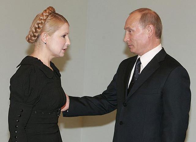 【时尚】前乌克兰美女总理气质太好了！当年穿个小黑裙和普京同框，堪比超模啊（组图） - 2
