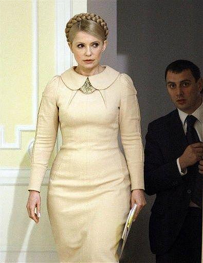 【时尚】前乌克兰美女总理气质太好了！当年穿个小黑裙和普京同框，堪比超模啊（组图） - 5