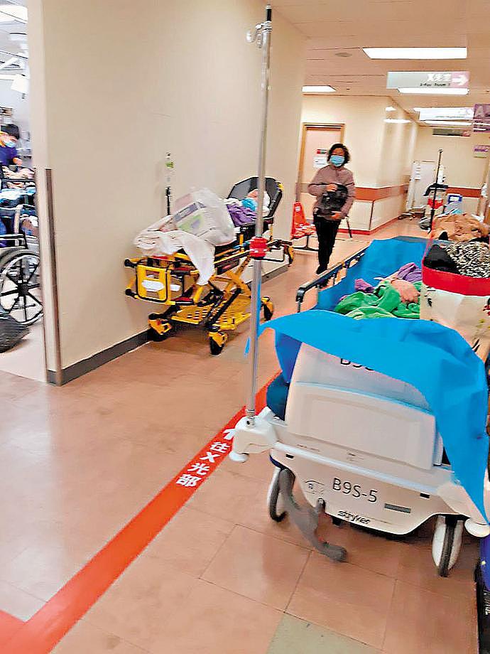 香港私立医院拒收发烧者，迫病患逼爆公立医院（组图） - 2