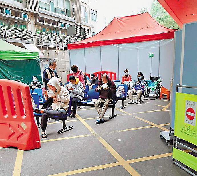 香港私立医院拒收发烧者，迫病患逼爆公立医院（组图） - 3