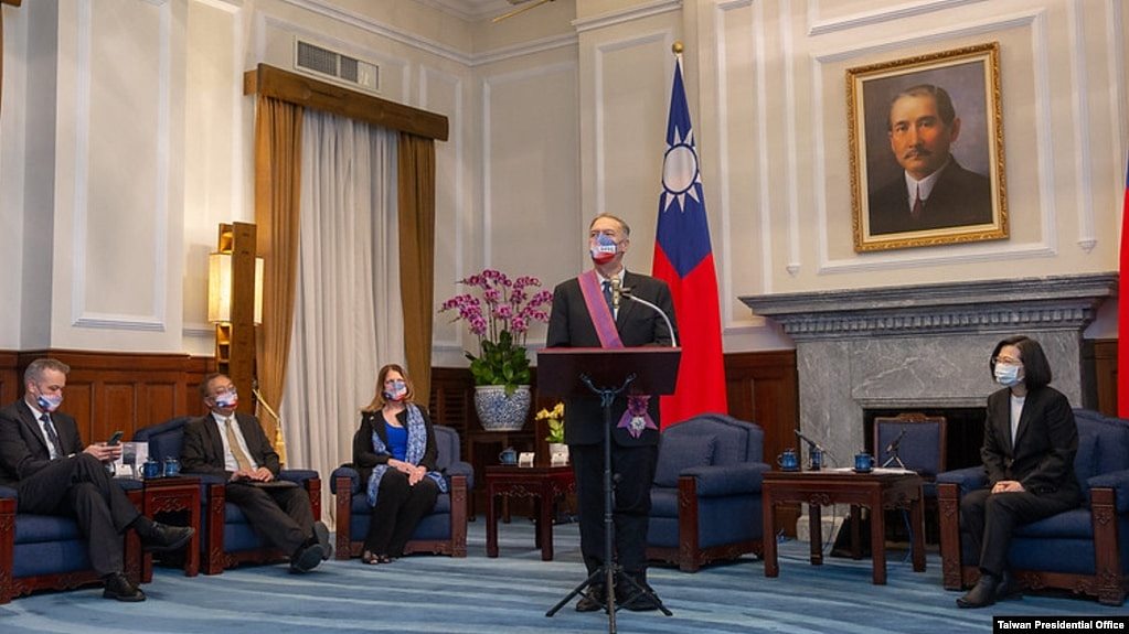 美国前国务卿蓬佩奥在台北会晤台湾总统蔡英文时发表讲话。（2022年3月3日）