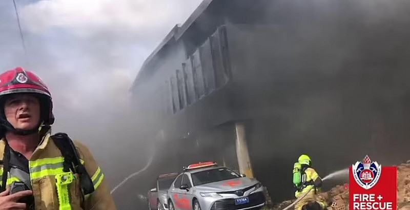 悉尼加油站起火，现场冒出大量黑烟！目击者听到爆炸声，50名消防员出动（视频/组图） - 4